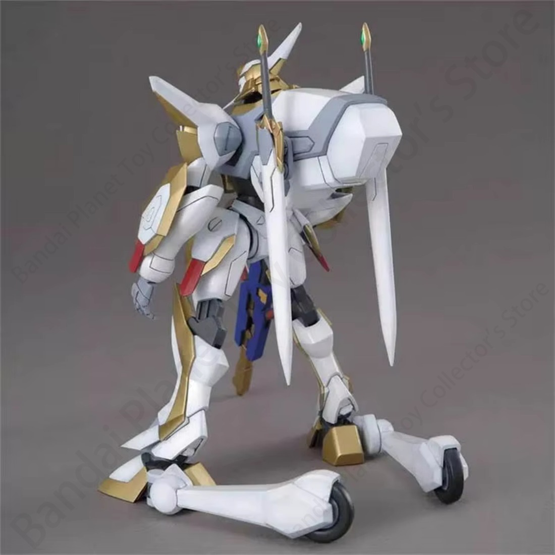 Bandai Action Original Gundam, - Model Kit Lancelot avaliação e preço